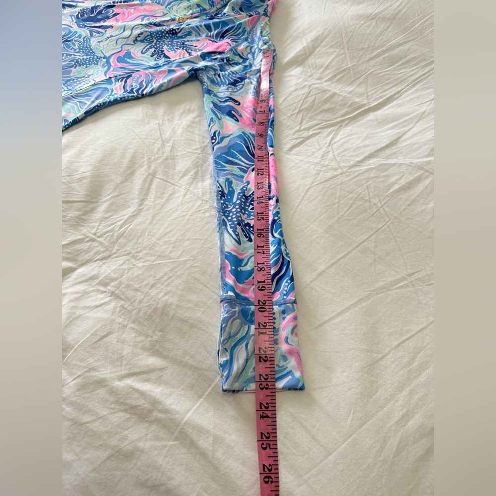 Lilly Pulitzer | SZ XS | Marion Half Zip UPF 50+ Long Sleeve top Surf Blue Pink - Picture 4 of 12